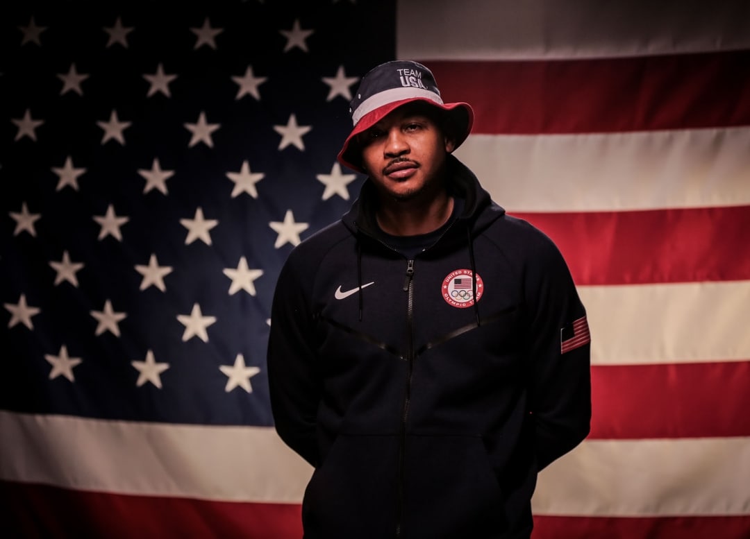 Carmelo Anthony in front of US flag.